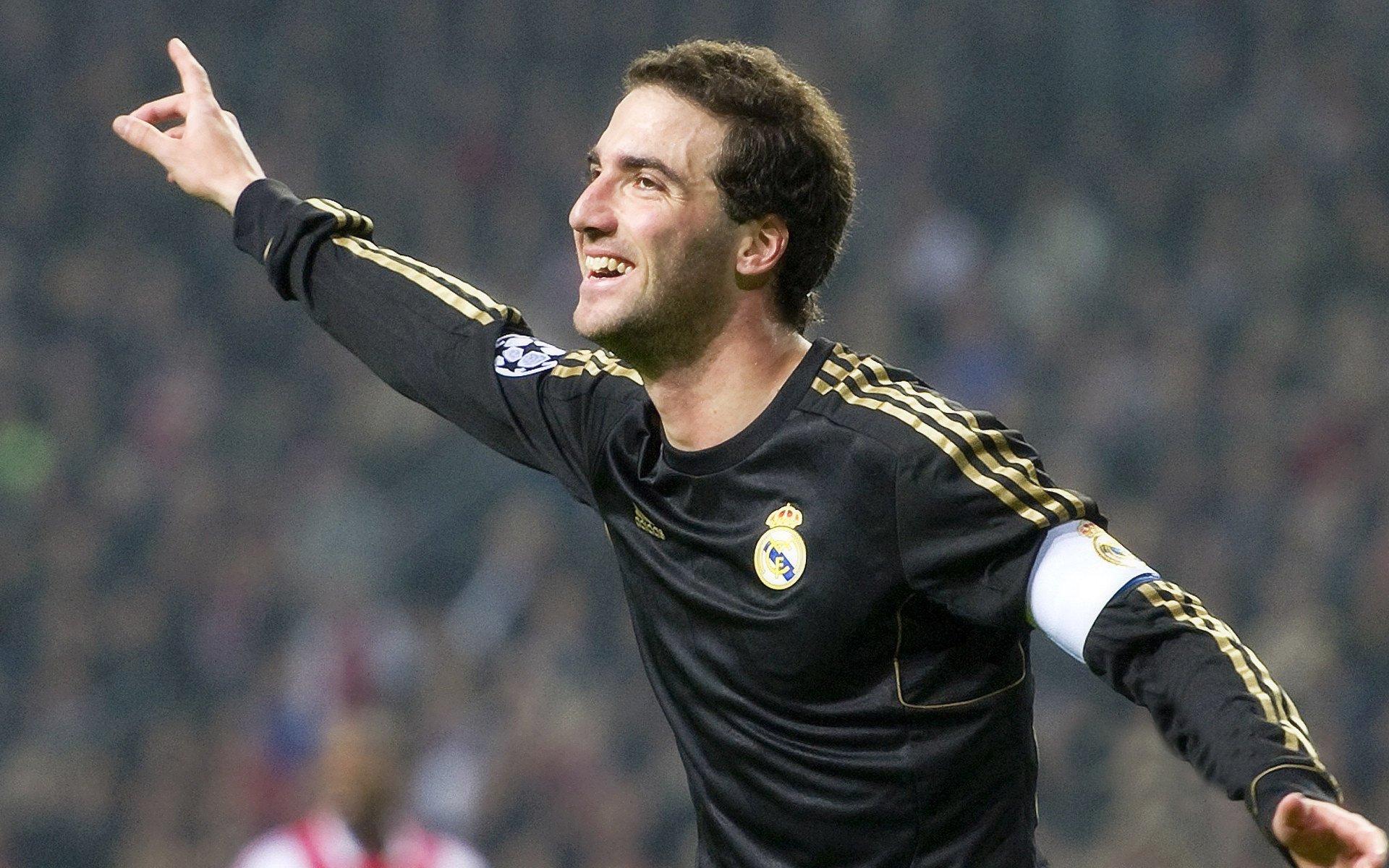 行业分析：顶尖选手背后的严格训练和心理调适秘籍